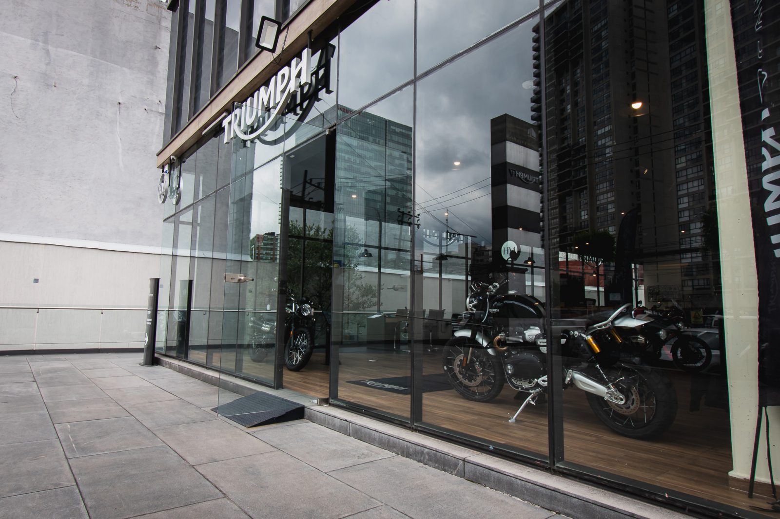 Triumph Santa Fe